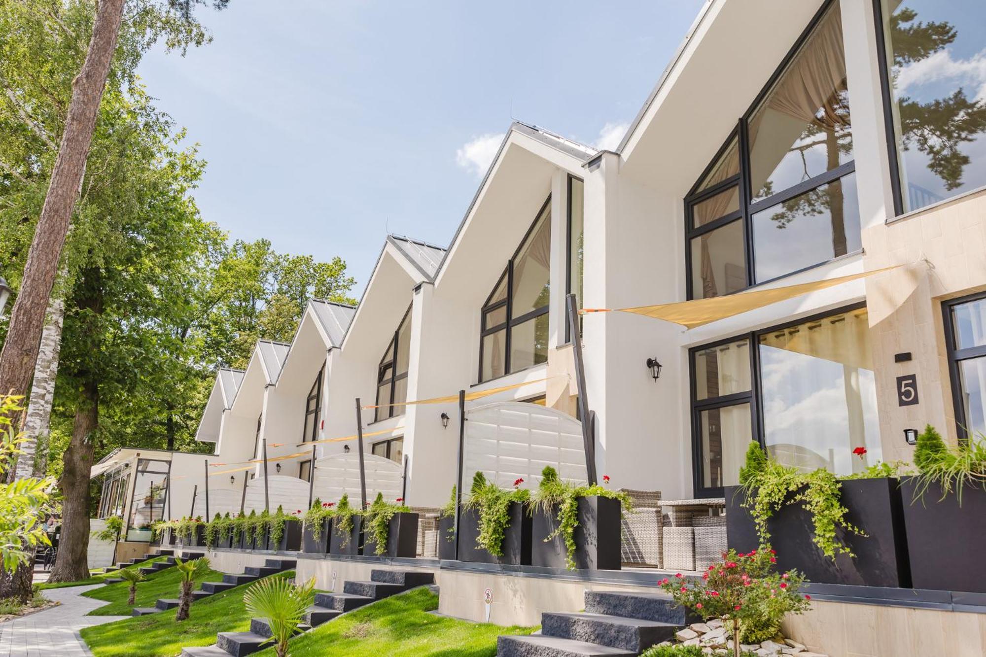 Presto Village Turawa Exteriör bild